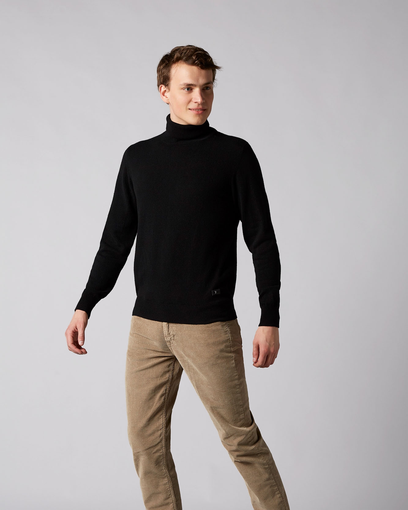 black sweater outfit men